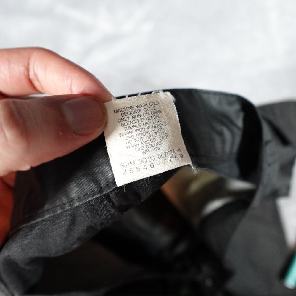 Vintage Levis Lot 53 Softshell Shorts Mens 30x18 Long Fit Skater Rave Style Y2K - Picture 3 of 12